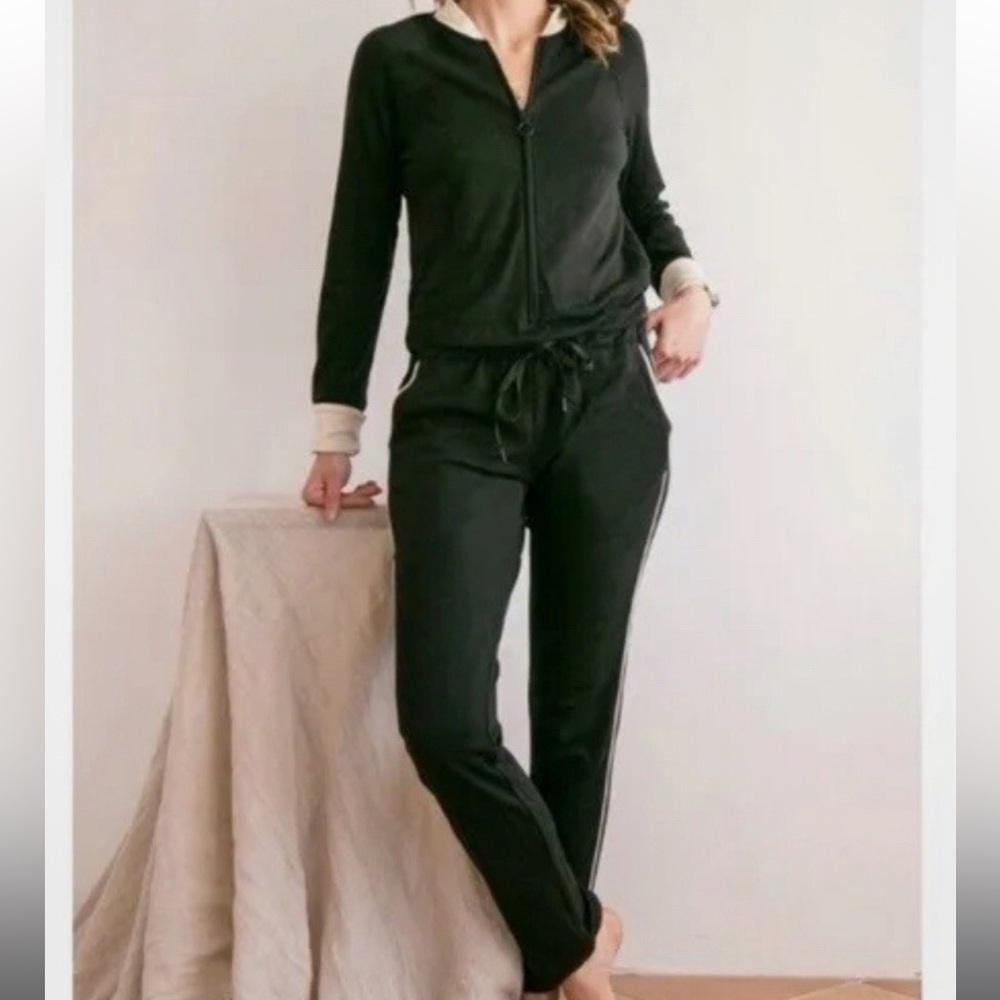 LA Relaxed Black Athleisure Jumpsuit